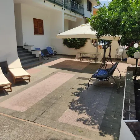 Villa Garden